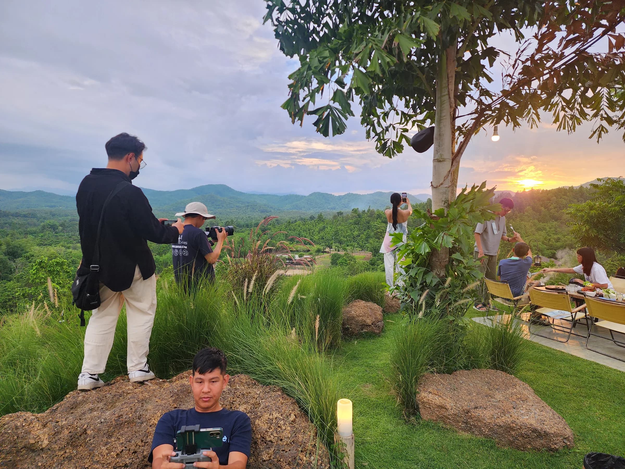 A Wegood4u creator being filmed at a partner café